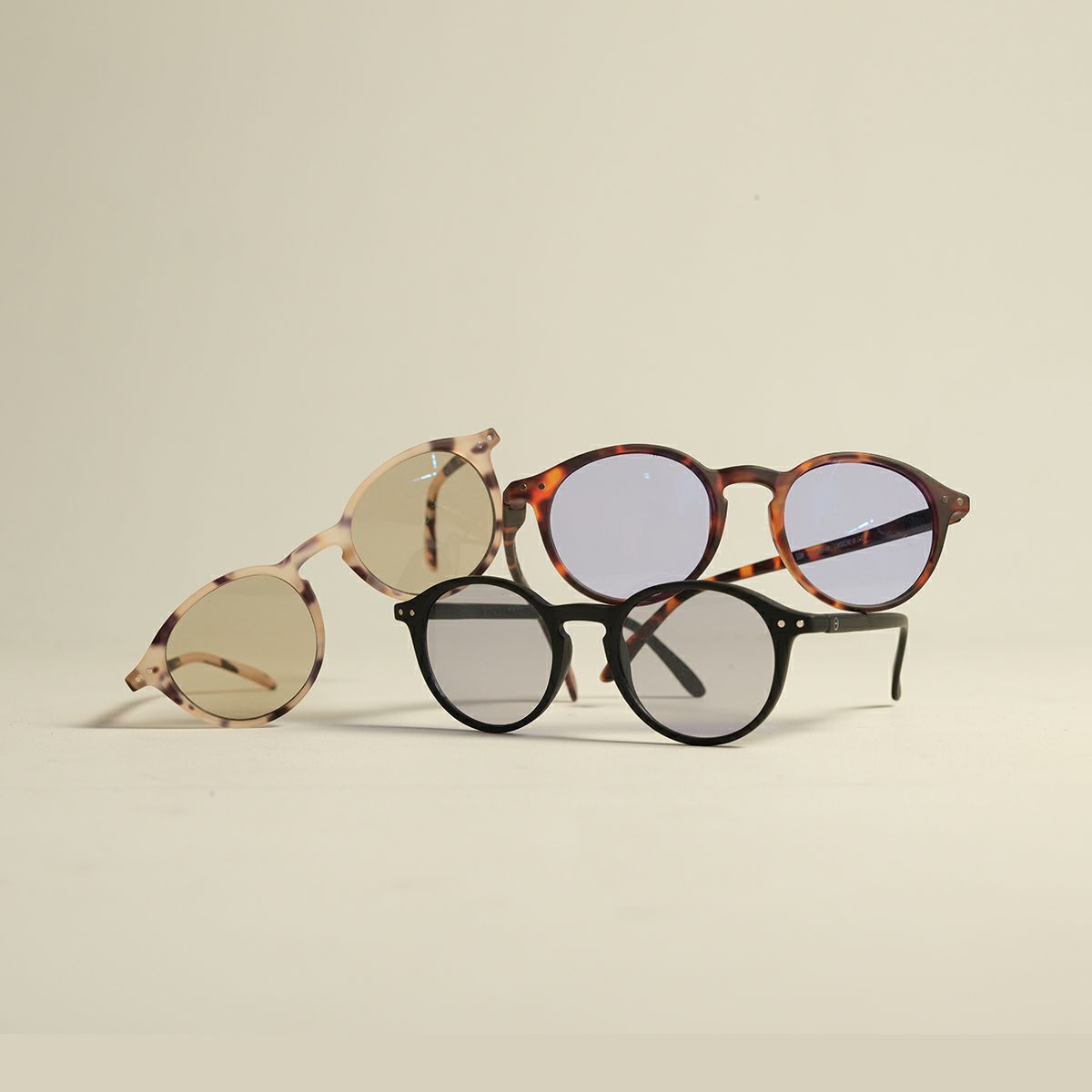 SUN LIGHTCOLOR #DBlack(Light gray lenses)