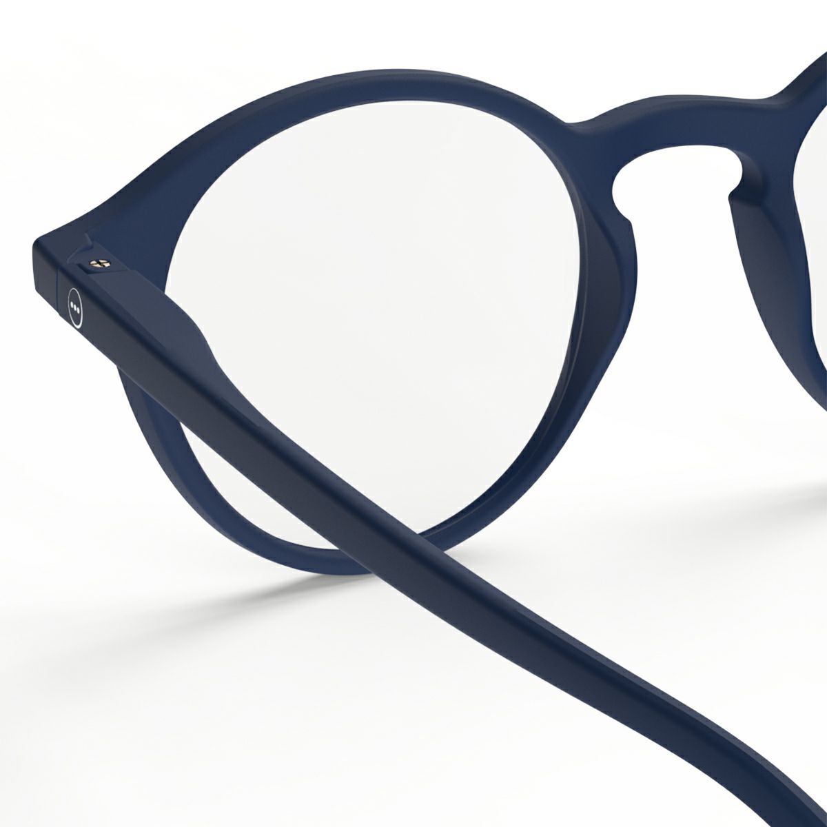READING #DNavy Blue