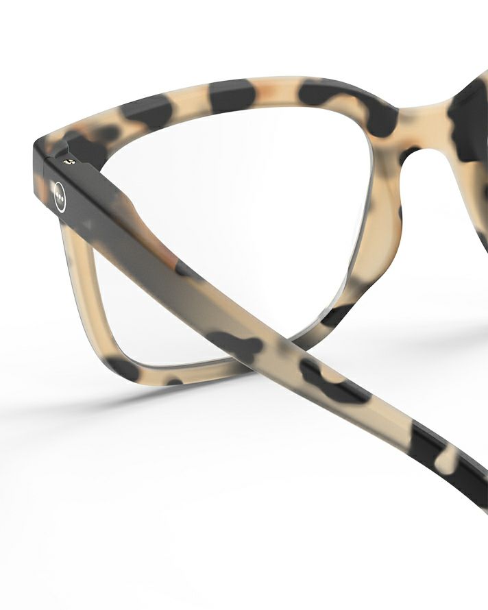 READING #LLight Tortoise