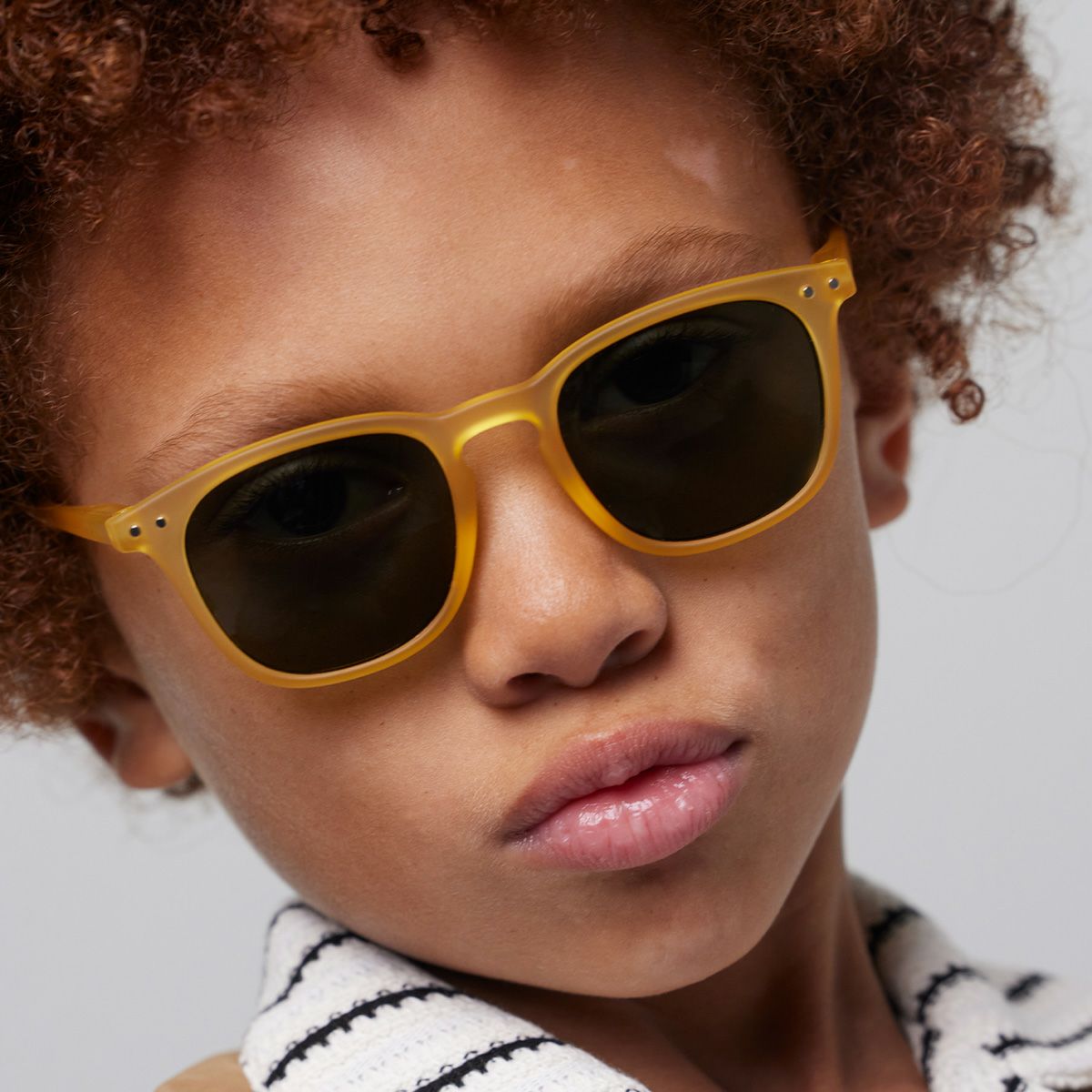 JUNIOR SUN＃eyellow honey(green lenses)