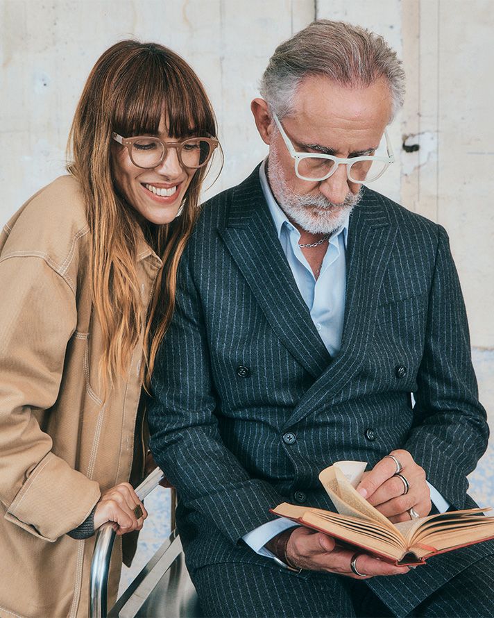 ChaptersREADING #EOld Leather